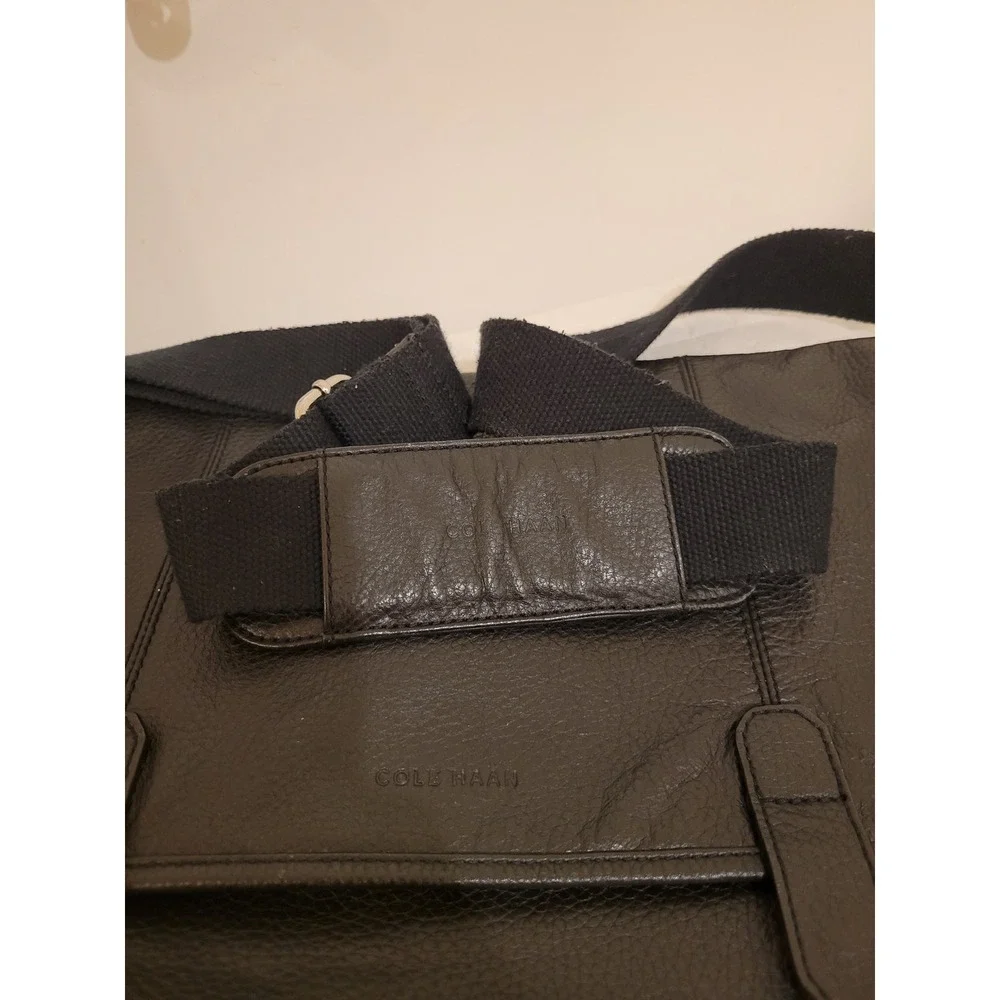 Cole Haan‎ Wayland Black Pebbled Leather Laptop Messenger Bag Satchel Corporate